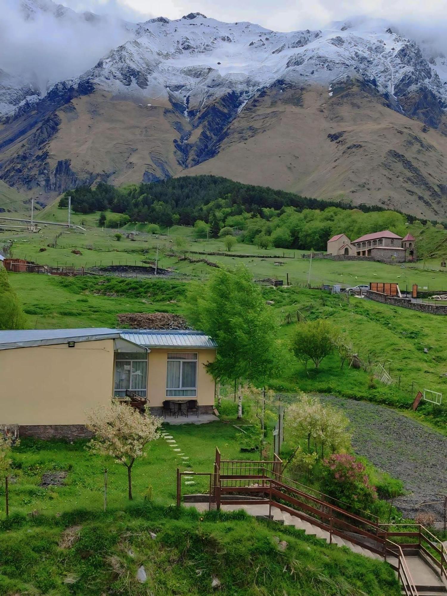 Mountain Kazbegi Apartment Esterno foto