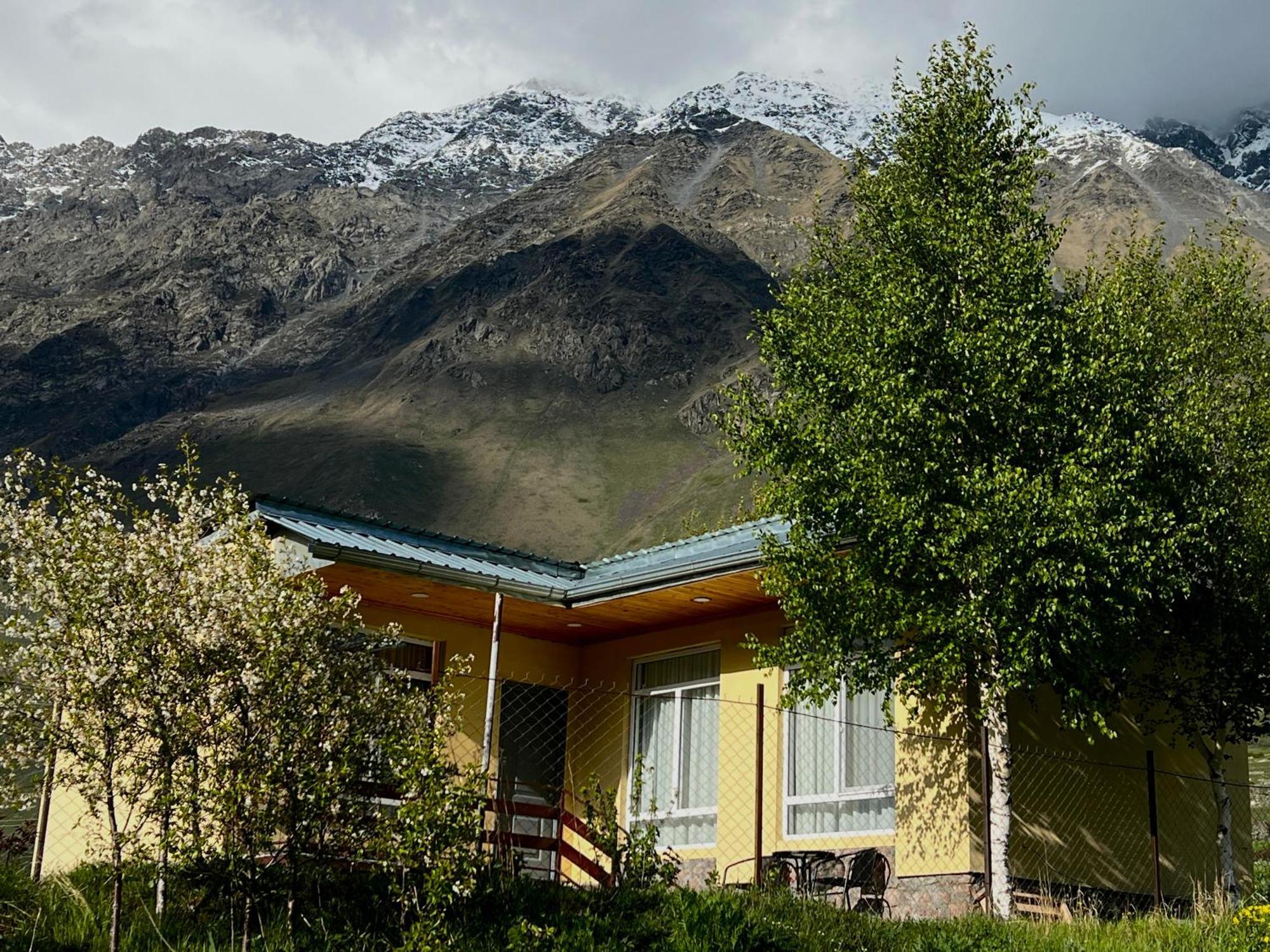 Mountain Kazbegi Apartment Esterno foto